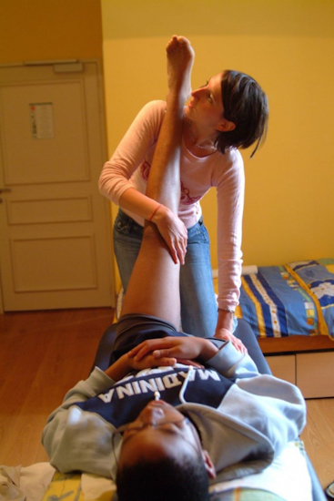 En plus, en rentrant, Laetitia nous gratifie de quelques étirements et massages…