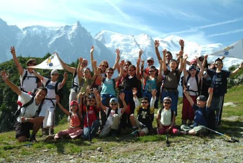 Aujourd’hui, on a préparé le pique nique et on part en randonnée dans les montagnes !