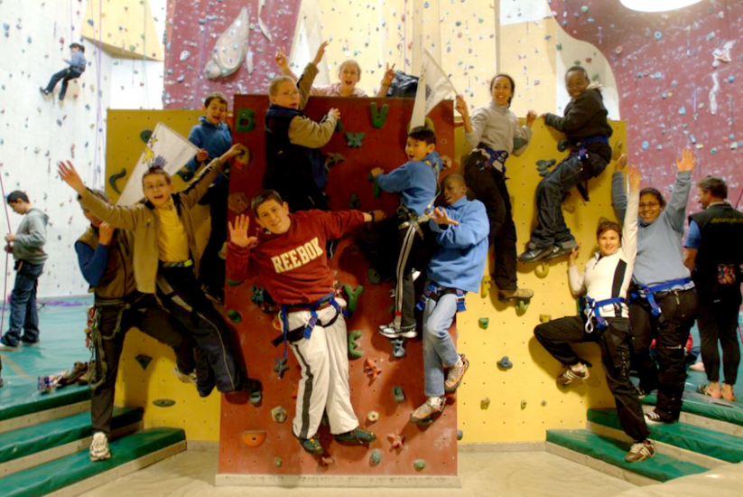 Direction la salle d’escalade pour un entrainement draconien avant l’ascension de notre Everest !