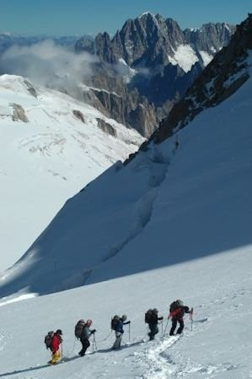 Notre cordée paraît si petite, et pourtant ! Quelle motivation !