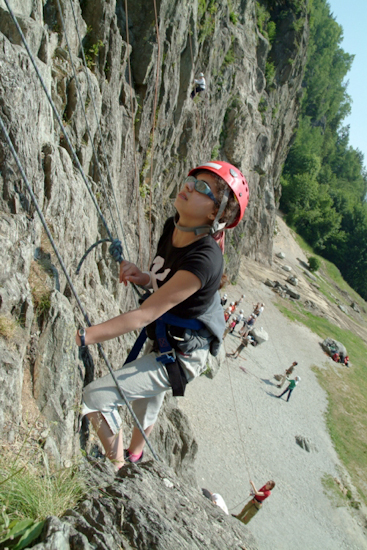 Et voilà déjà Eva en pleine ascension, et elle regarde toujours plus haut !