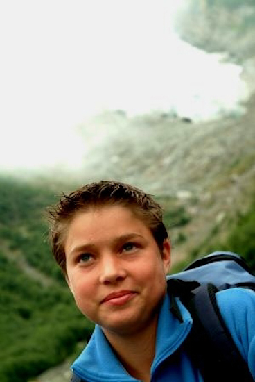 Ok Maxime, il est derrière toi le glacier, mais on va quand même monter un peu pour le voir de plus près, non ?