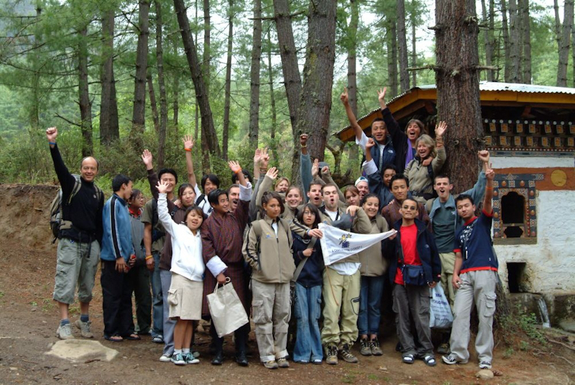 En compagnie de nos amis du VAST ; l’heure de départ à sonné ! 3 h de marche vers un sommet MAGIQUE… / With our VAST friends. It is time to leave! 3 hours walk to a MAGICAL summit.