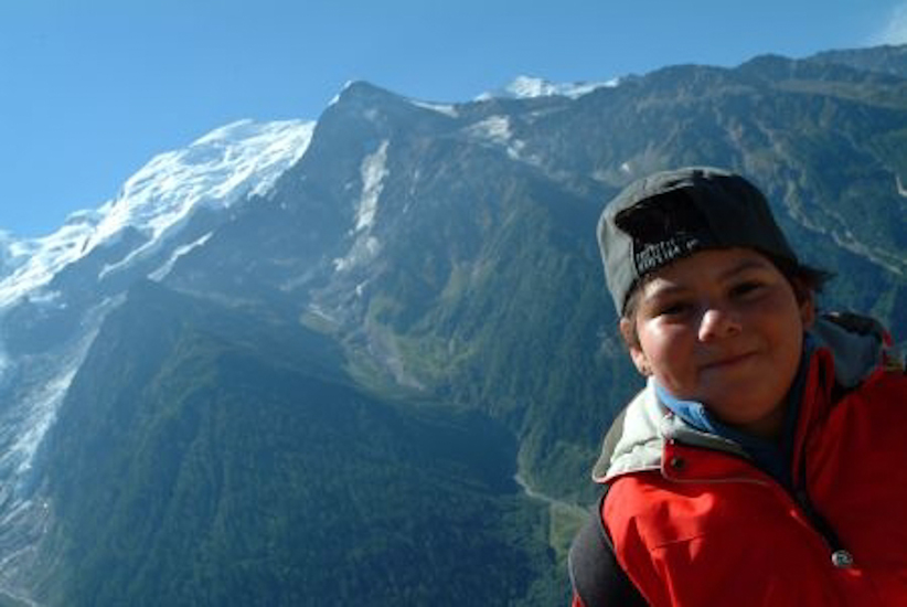 Léa adore les montagnes, surtout quand ça monte à 4807 mètres, alors ça mérite quand même une petite photo !