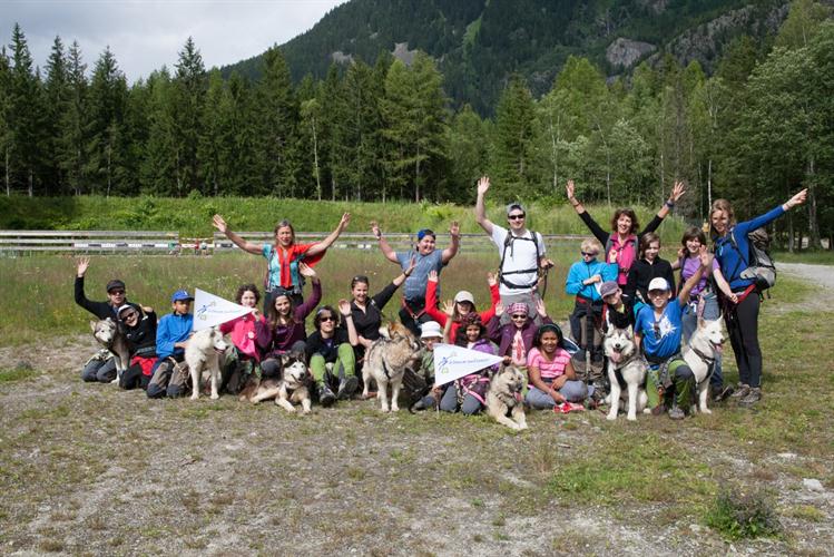 Tous les enfants avec tous les chiens !